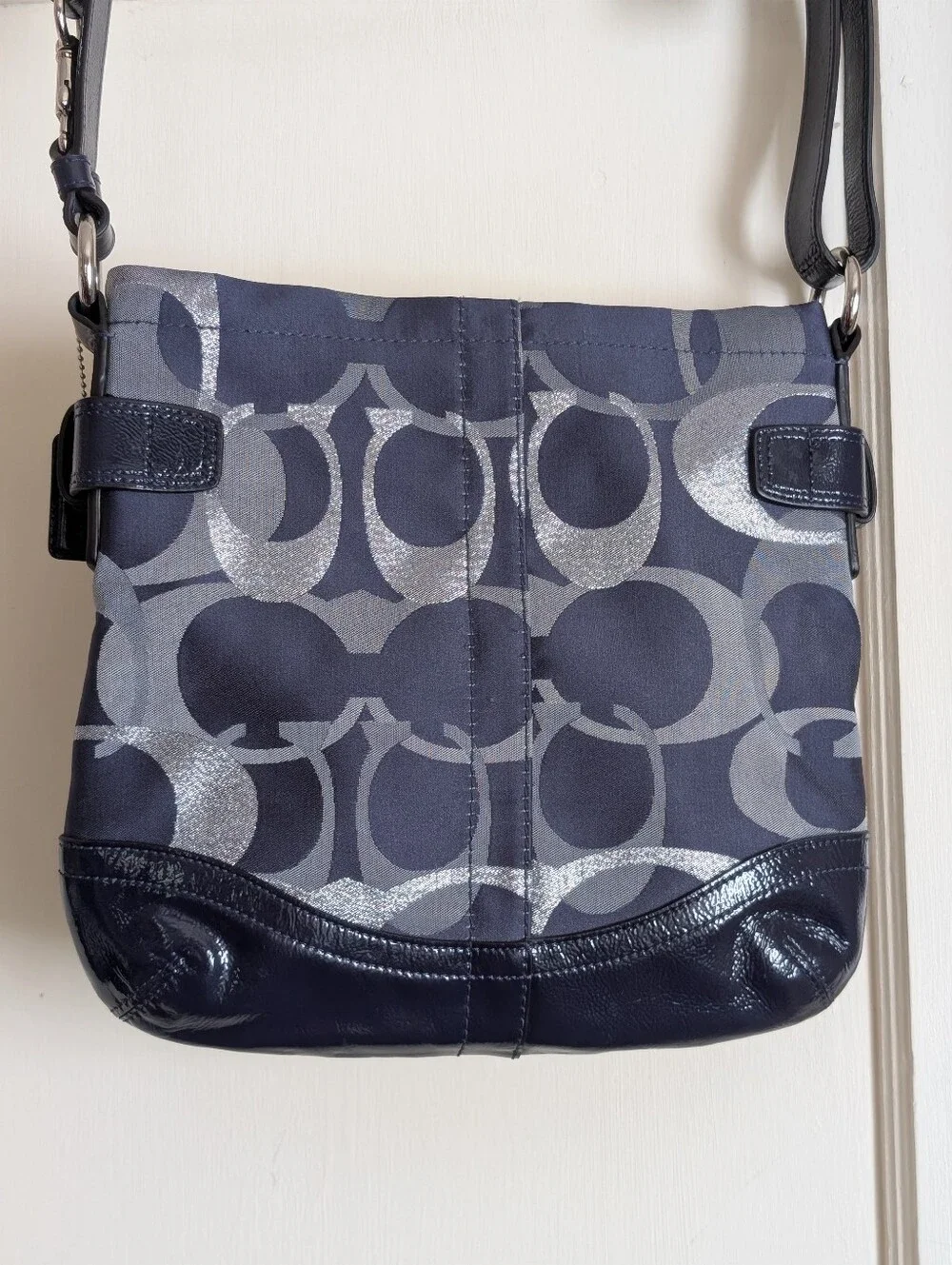 Coach 19820 medium